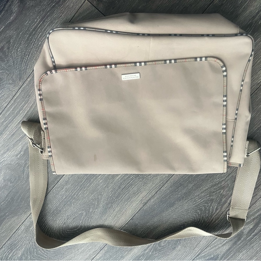 Burberry Fragrance  Messenger Bag